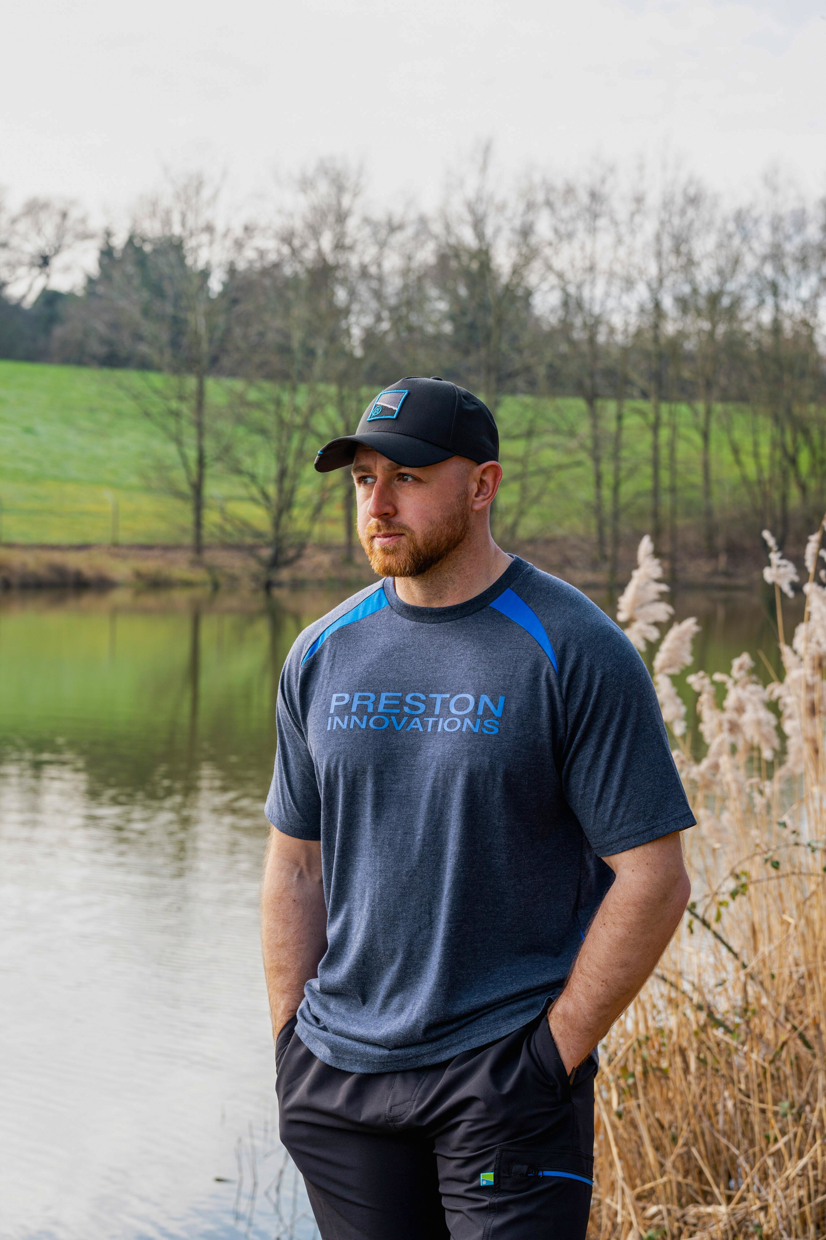 T-shirt Navy Tide