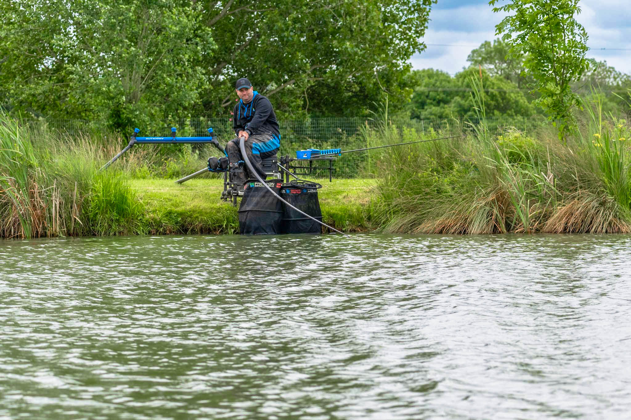 Superium X75 16m Pole | UK Match Fishing Tackle For True Anglers